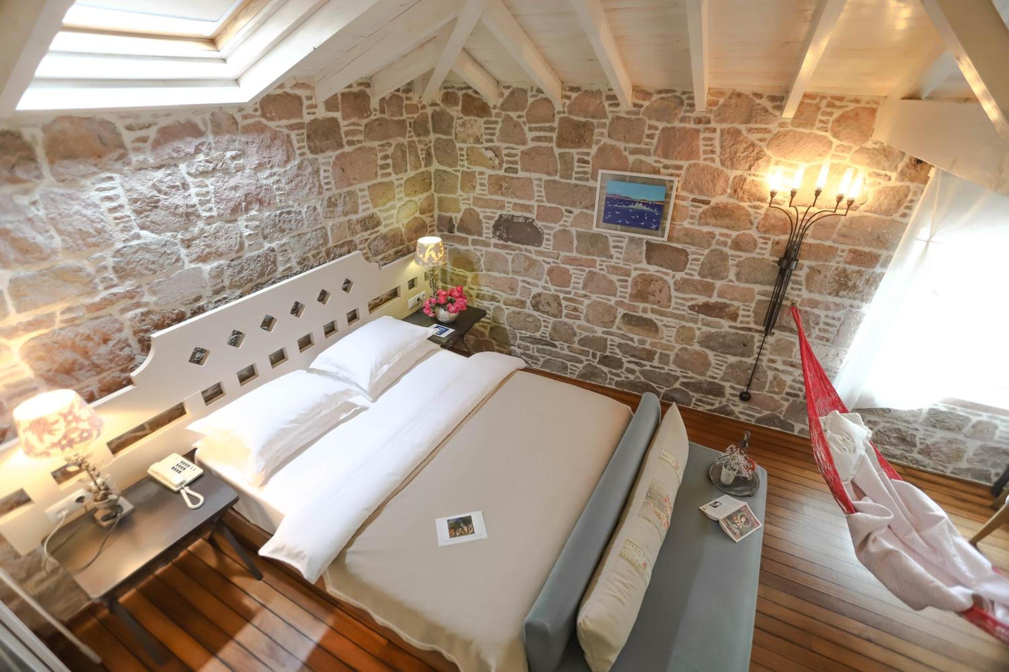Cunda Lena Otel Ayvalik Luaran gambar